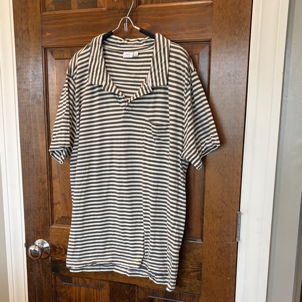 Onia Men's Striped Polo in Gray and White